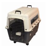 grande cage pour avions avec roulettes