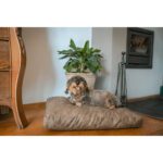 Coussin chien effet daim – photo 2