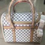 Sac transport chien luxe design élégant motif blanc